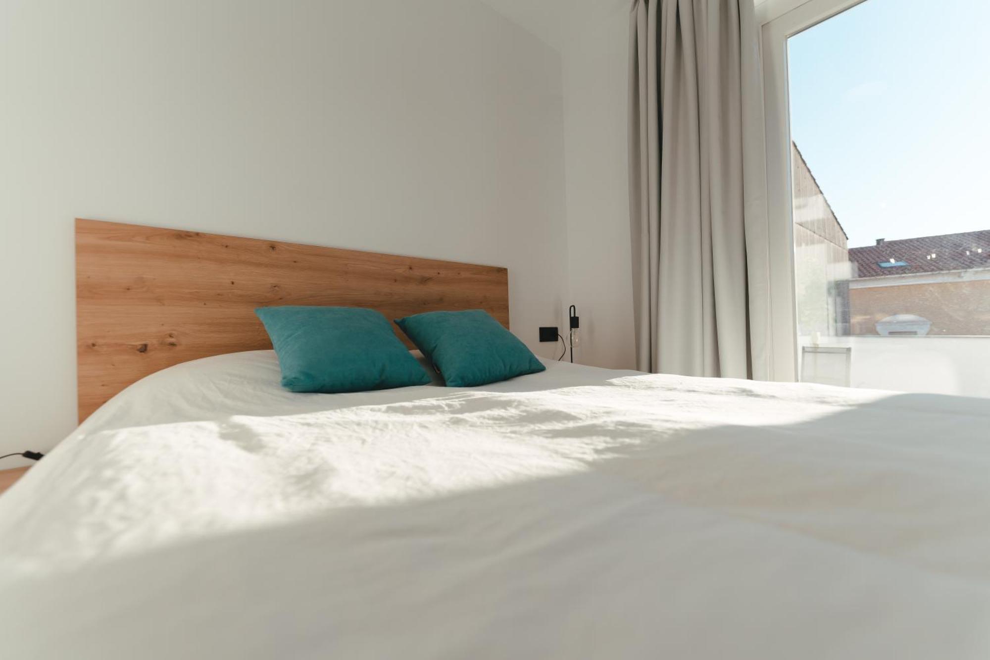 Macarena Suites Касерес Экстерьер фото